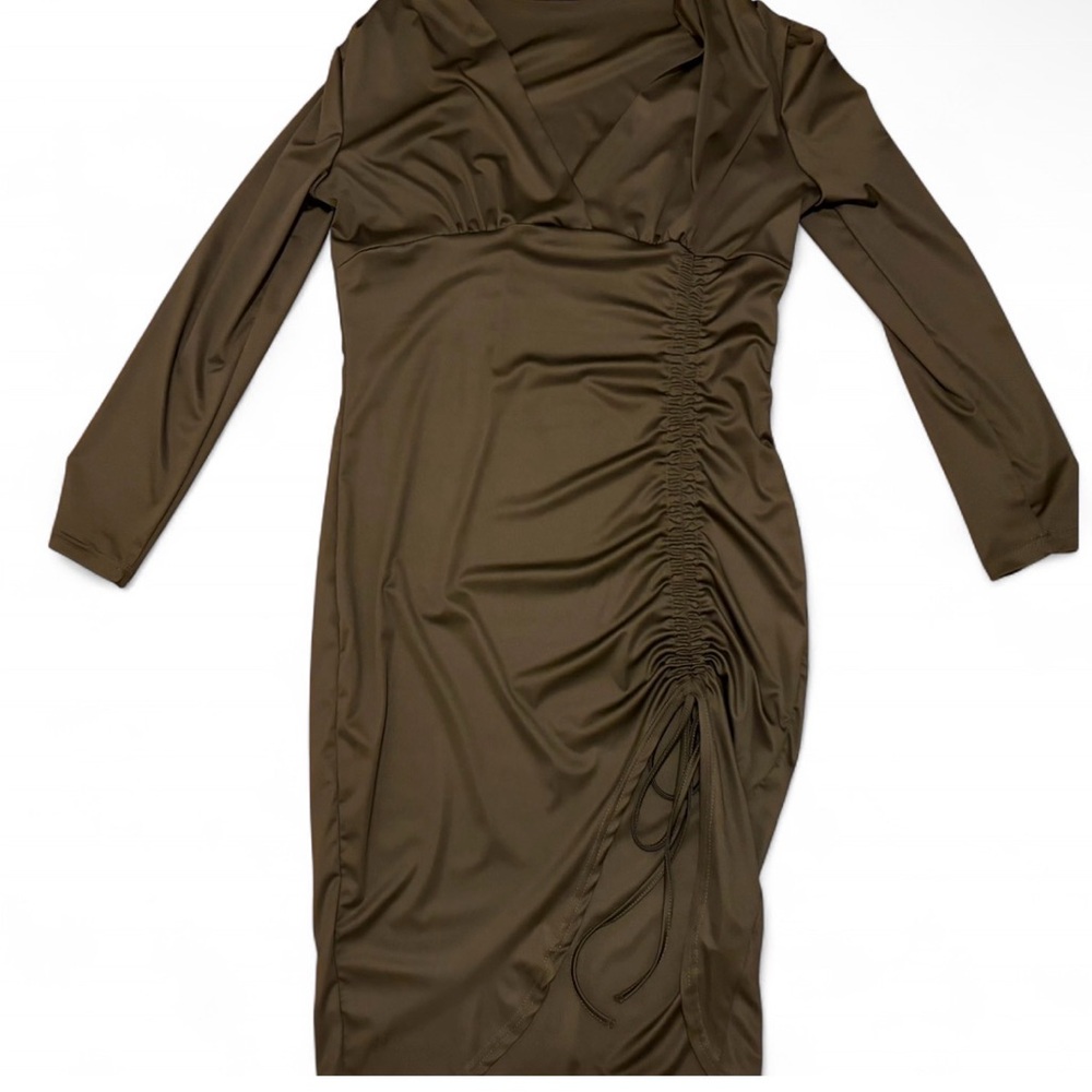 NWOT DRESS - Picture 3 of 3